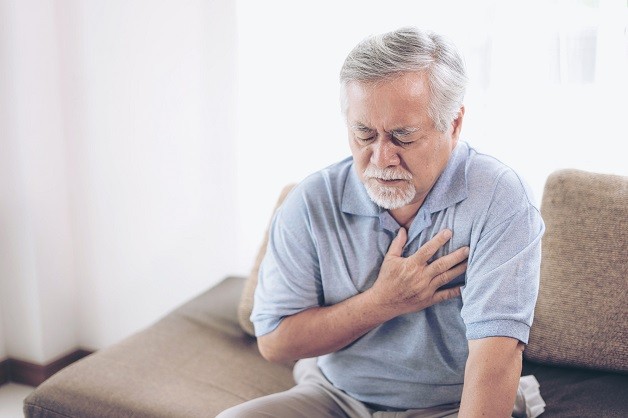 Mơ thấy ông, bà đã mất khóc hoặc buồn